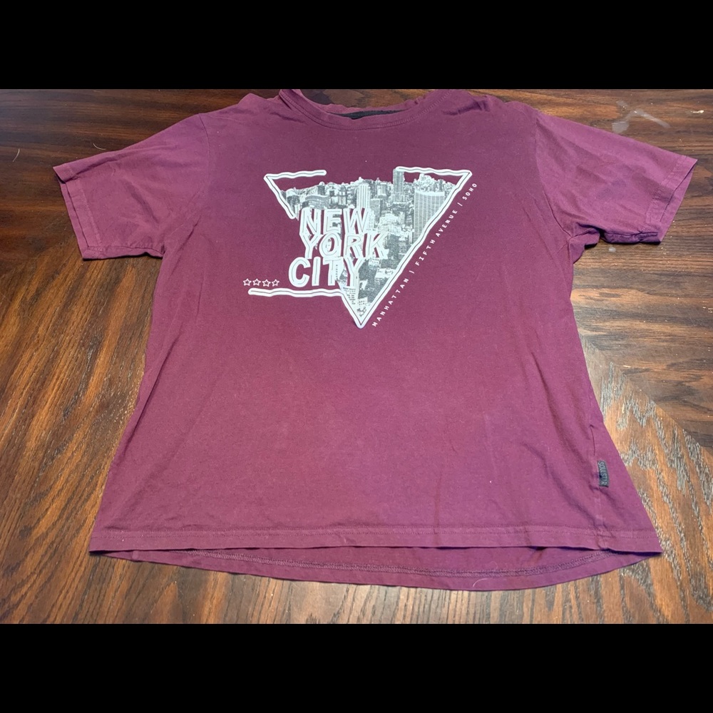Soulstar England Men's Maroon New York City T shirt size LARGE